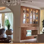 Aurelia Hotel 4*