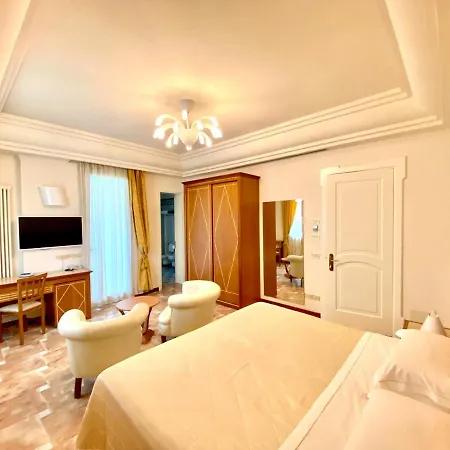 Aurelia Milano Marittima