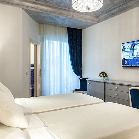 Aurelia Milano Marittima