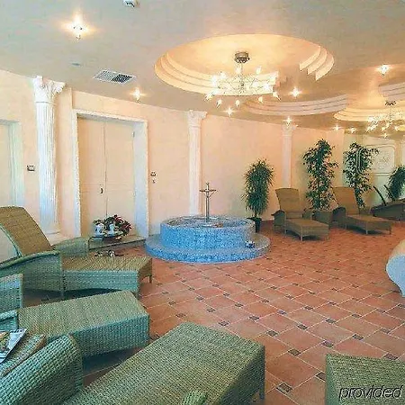 Aurelia Hotel 4*