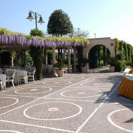 奥雷利亚酒店 4* 米兰马瑞提那