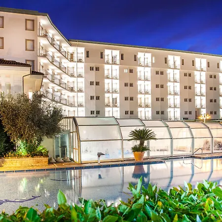 Aurelia 4* מילאנו מריטימה
