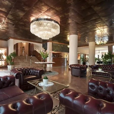 Aurelia Hotel
