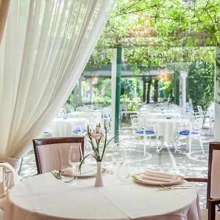 Aurelia Hotel 4*